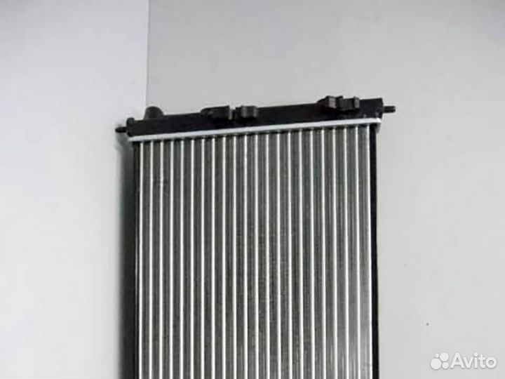 Радиатор охлаждения Митсубиси асх ASX 2010 - нв