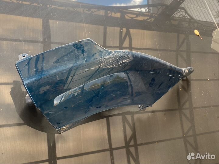 Audi q7 4M накладка бампера правая