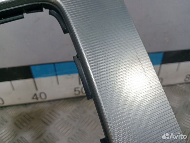 Б/У Накладка центральной консоли#001