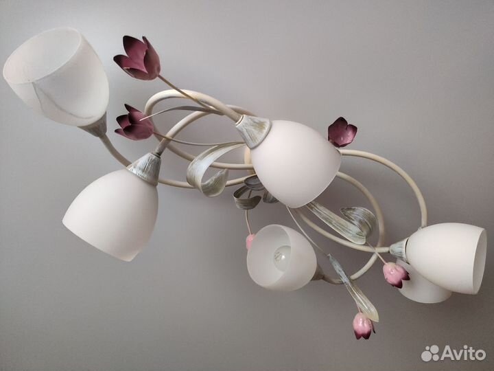 Люстра потолочная бу