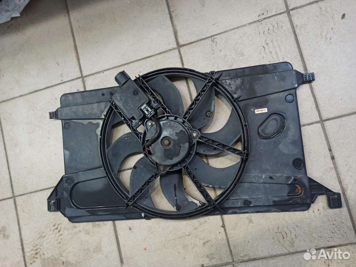 Диффузор в сборе Ford Focus 2 1.6