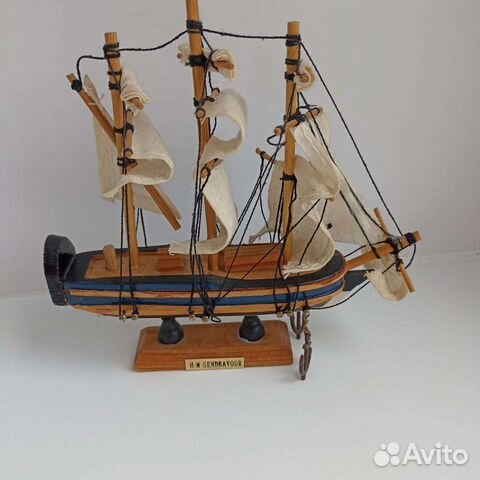 Сборная модель парусного корабля H.M Sendeavour