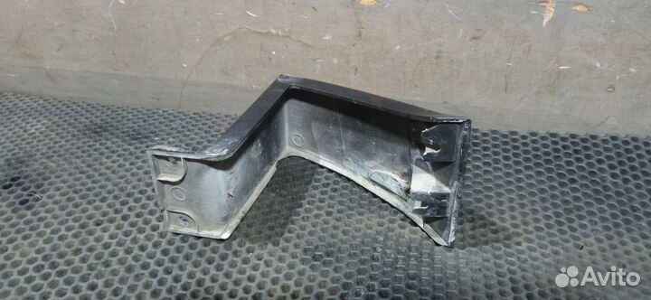 Накладка под задний левый фонарь Ssang Yong Kyron