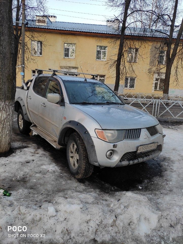 Mitsubishi L200: фото владельца