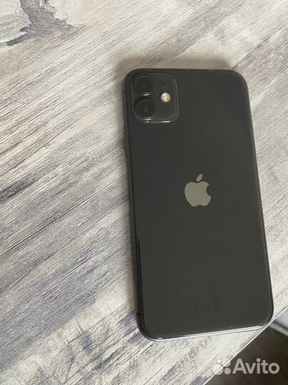 iPhone 11, 64 ГБ