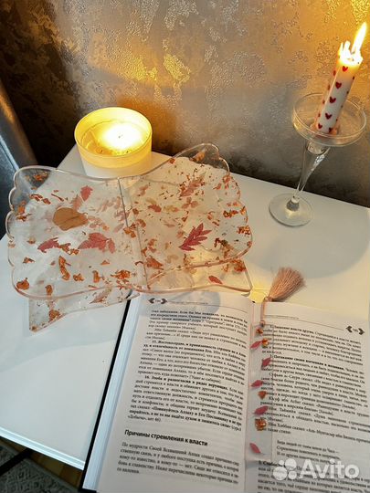 Подставка для корана из смолы