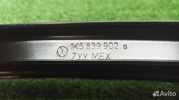 Накладка двери задней правой VW Golf V Variant 20