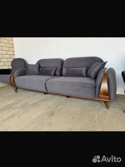 Диван с креслами 