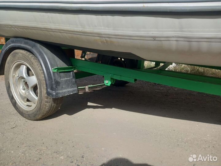 Продаю лодку пвх Гладиатор 3.800