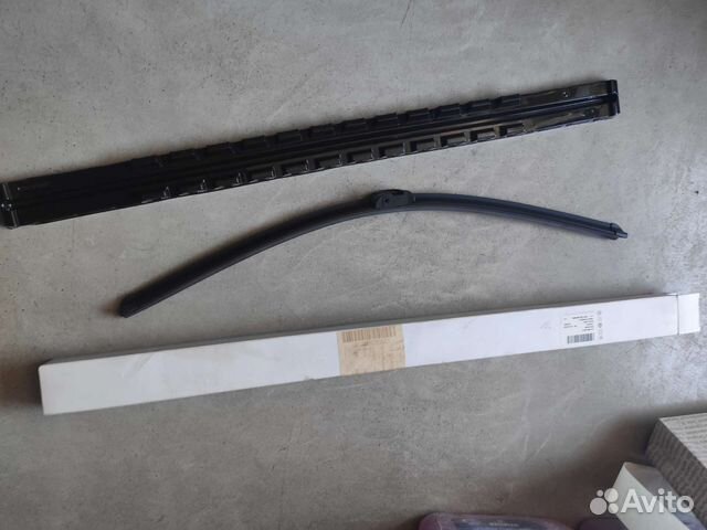 Задняя щетка стеклоочистителя touareg 7L6955425A