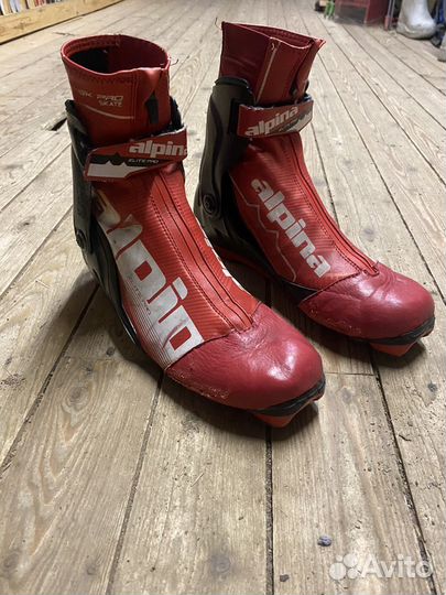 Лыжные ботинки