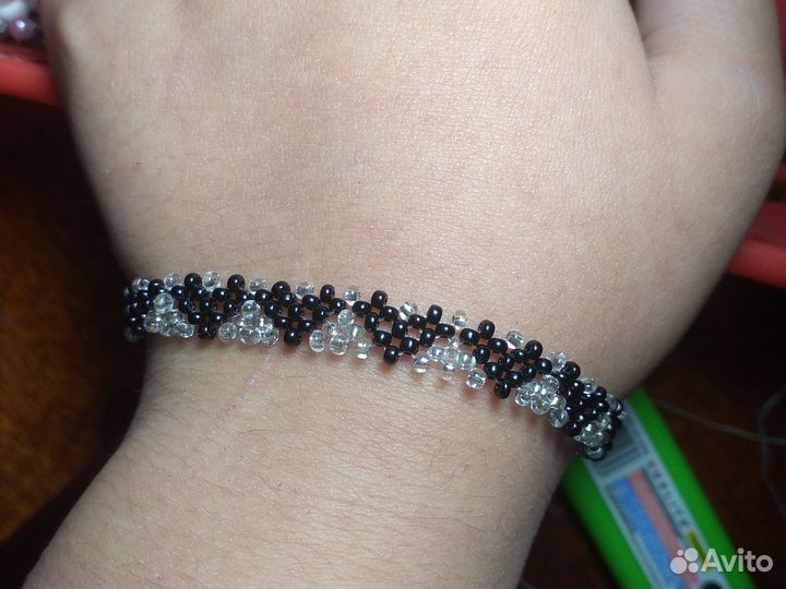 Браслет из бисера