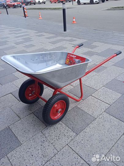 Тачка садово строительная