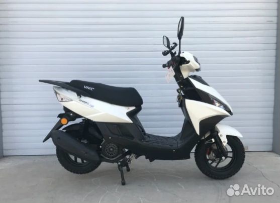 Скутер X-motors Corsa RS PRO - 200cc белый