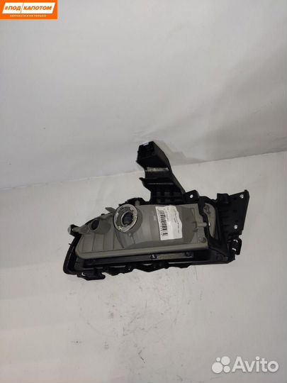 Фара противотуманная правая Mazda 3 BK рест