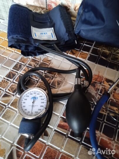 Тонометр механический