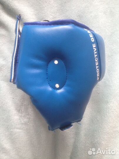 Боксёрские перчатки, боксёрский шлем