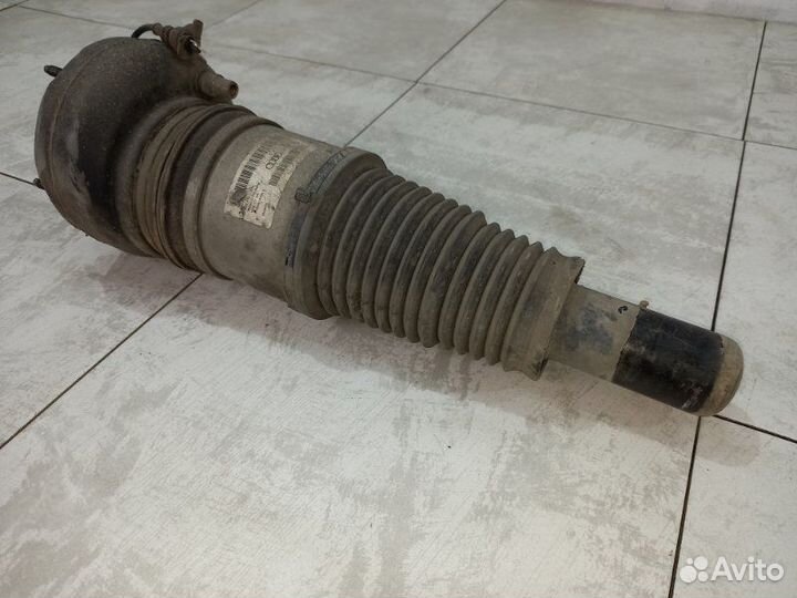 Пневмоамортизатор передний Audi A8 D4 4.2 FSI 2012