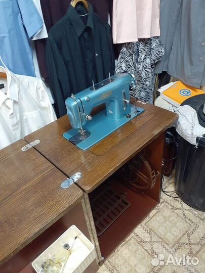 Швейная машинка