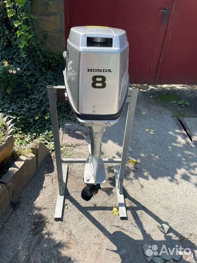 Лодочный мотор 8 л с