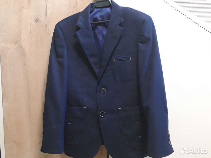 Брючный костюм