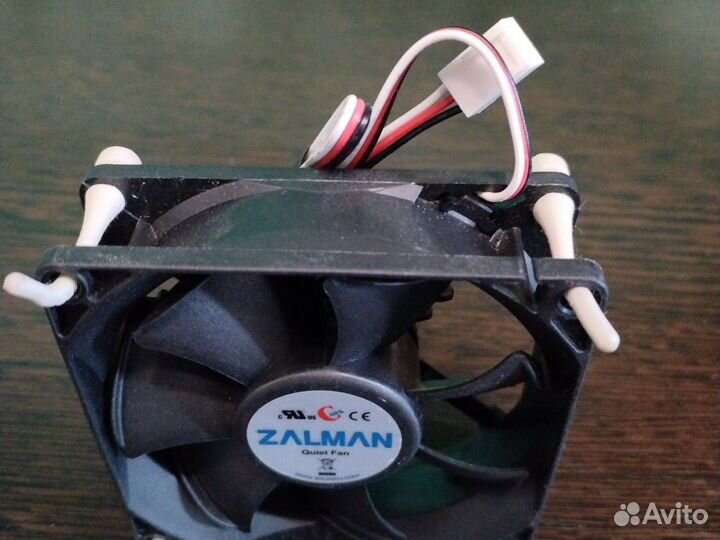 Кулер процеccорный Zalman zm-f1 plus