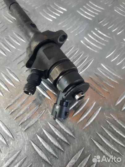 Форсунка Citroen C4 1 1.6 9H01 2008