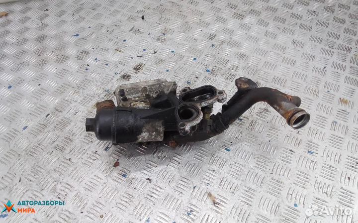 Корпус масляного фильтра дизельный Renault Trafic