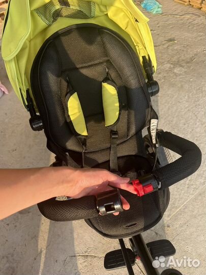 Трехколесный велосипед-коляска