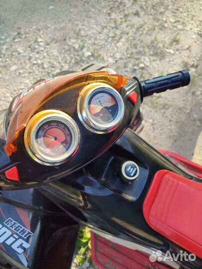 Детский квадроцикл на аккумуляторе