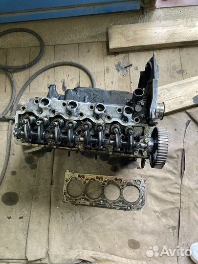 Блок двигателя с головкой 4d56