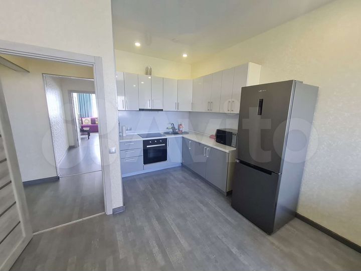 2-к. квартира, 90 м², 12/17 эт.