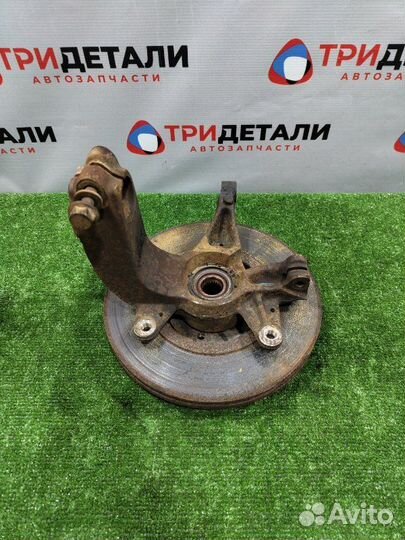 Кулак поворотный передний правый Renault Megane