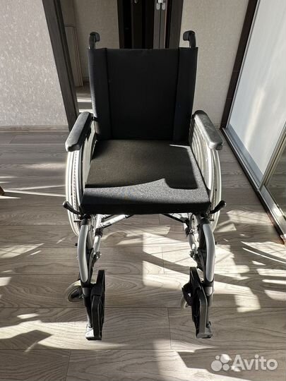 Кресло-коляска инвалидное