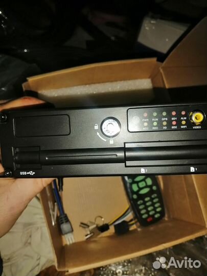 4-х канальный мобильный видео регистратор