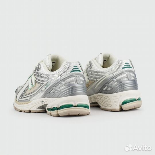 New Balance 1906R White Silver