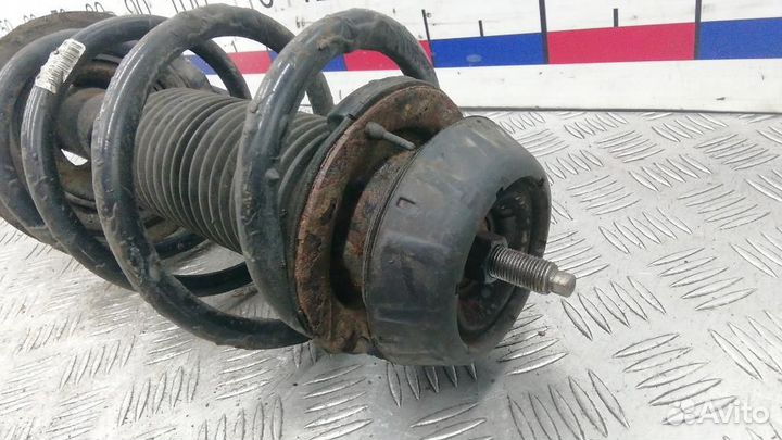 Стойка амортизатора переднего правого Kia Venga