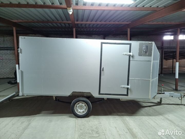 Прицеп для перевозки снегохода. Дом на колесах