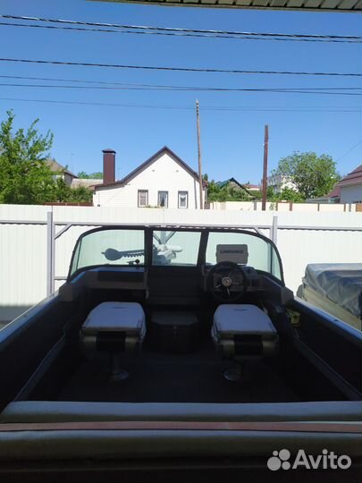 Моторная лодка