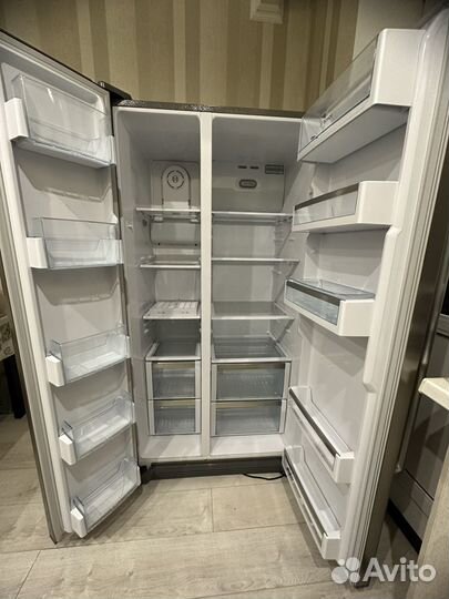 Холодильник Bosh side-by-side KAN56V45