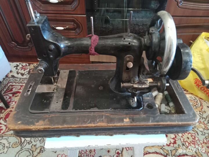 Швейная машина Singer