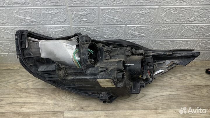 Hyundai ix35 фара правая на запчасти