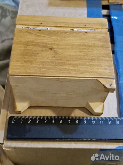 Деревянная шкатулка