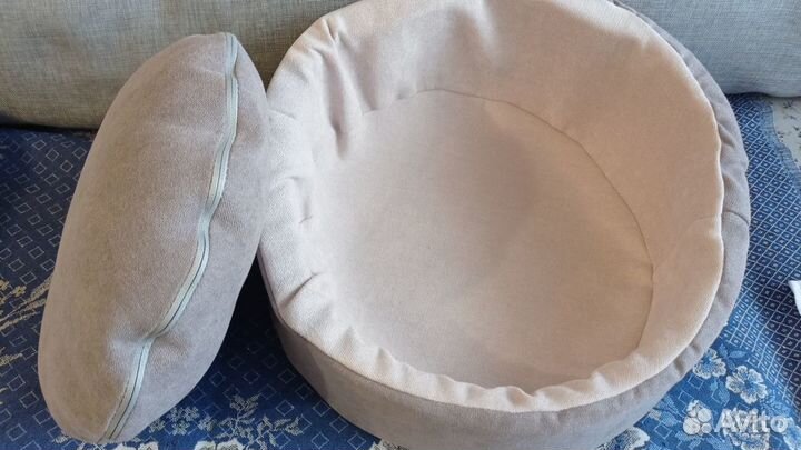 Лежанки для кошек / собак