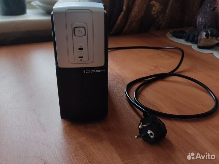 Блок бесперебойного питания Ippon Back Office