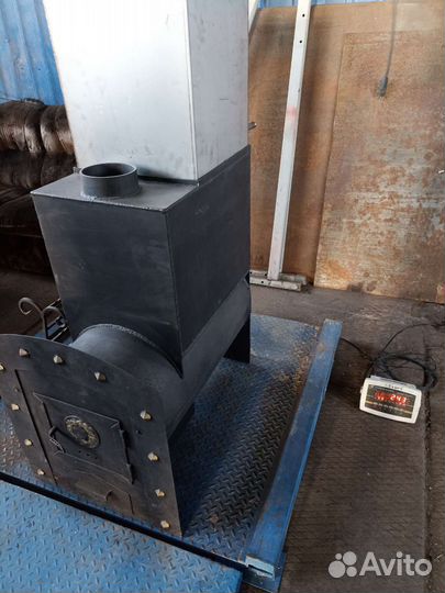 Печь для бани с баком из нержавейки