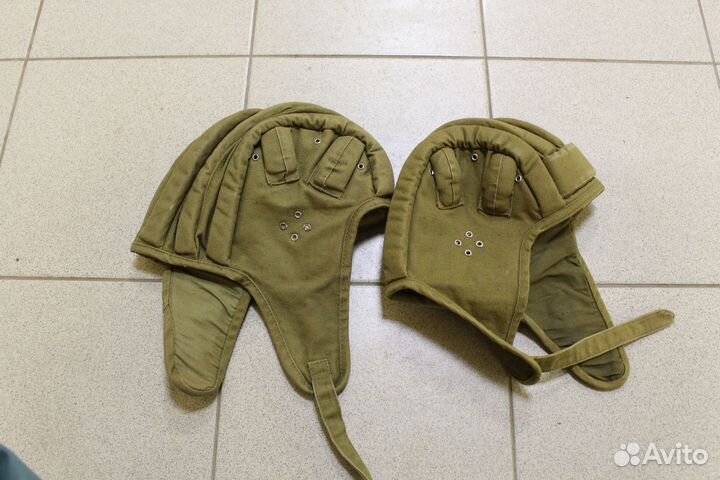 Шлем прыжковый