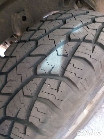 Achilles 122 265/70 R16 112T