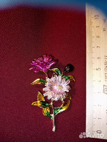 Брошь хризантемы / цветы розовые