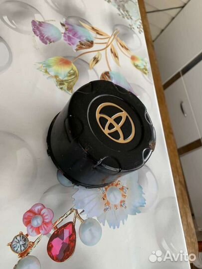 Колпак ступицы land cruiser 105